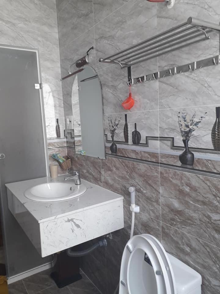 Minh Quan Hotel Dalat Luaran gambar